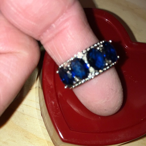 STAINLESS STEEL SIMULATED SAPPHIRE GEMSTONE (4 STONES) RING SIZE 8 ELEGANT - Picture 2 of 8